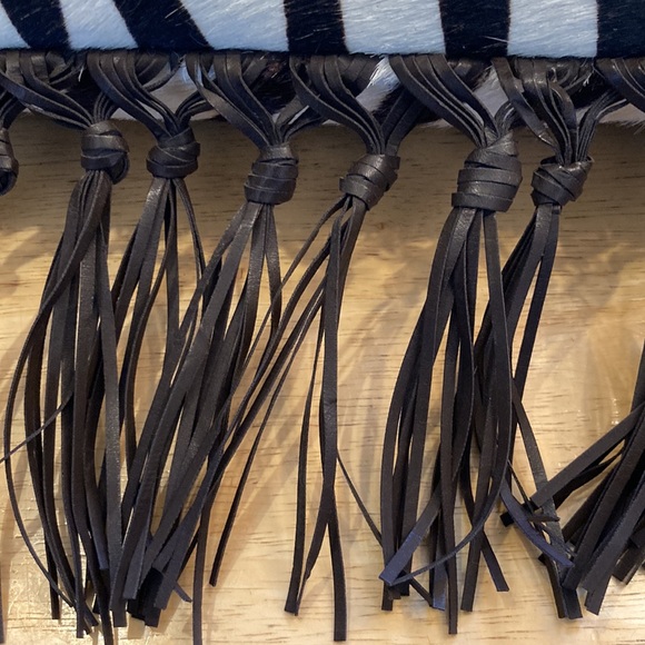 20X20 DECORATIVE HAIR HIDE ZEBRA PRINT PILLOW w FRINGE - Picture 2 of 3